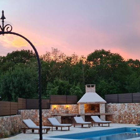 Villa Lulu Kamena Villa S Maslinikom Otok Krk Dobrinj Selo Gostinjac クルク エクステリア 写真