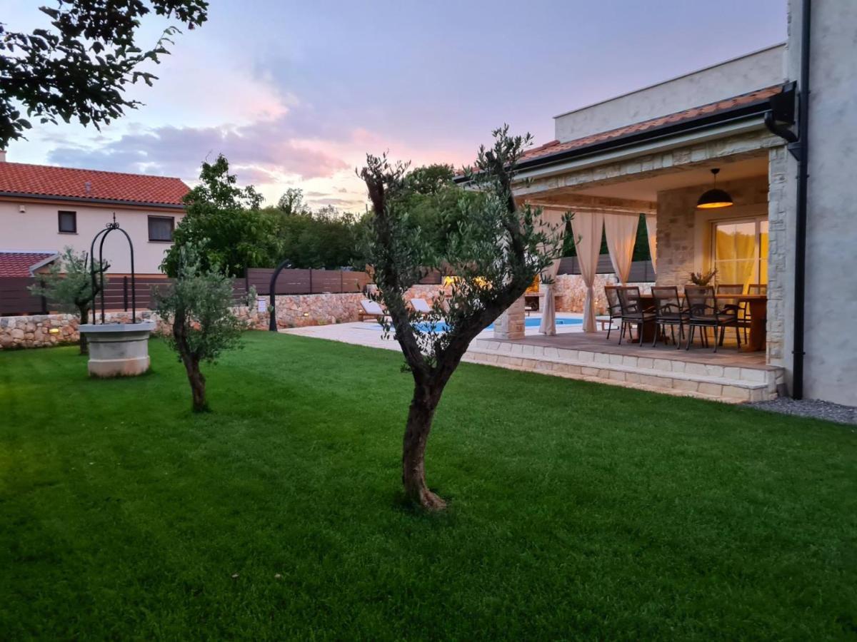 Villa Lulu Kamena Villa S Maslinikom Otok Krk Dobrinj Selo Gostinjac クルク エクステリア 写真