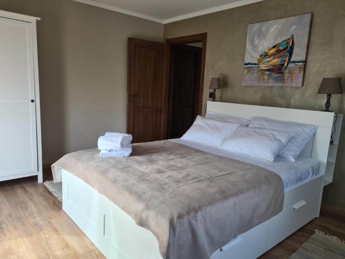 Villa Lulu Kamena Villa S Maslinikom Otok Krk Dobrinj Selo Gostinjac クルク エクステリア 写真